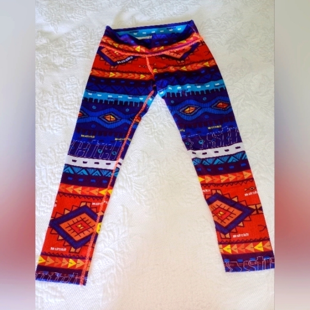 Zumba Dance Tribe Women's Perfect Capri Leggings One size Fits All